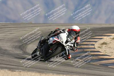 media/Nov-16-2025-Race Pace (Sun) [[8c5fa54630]]/Verified Riders/8-Turn 12 (120pm)/